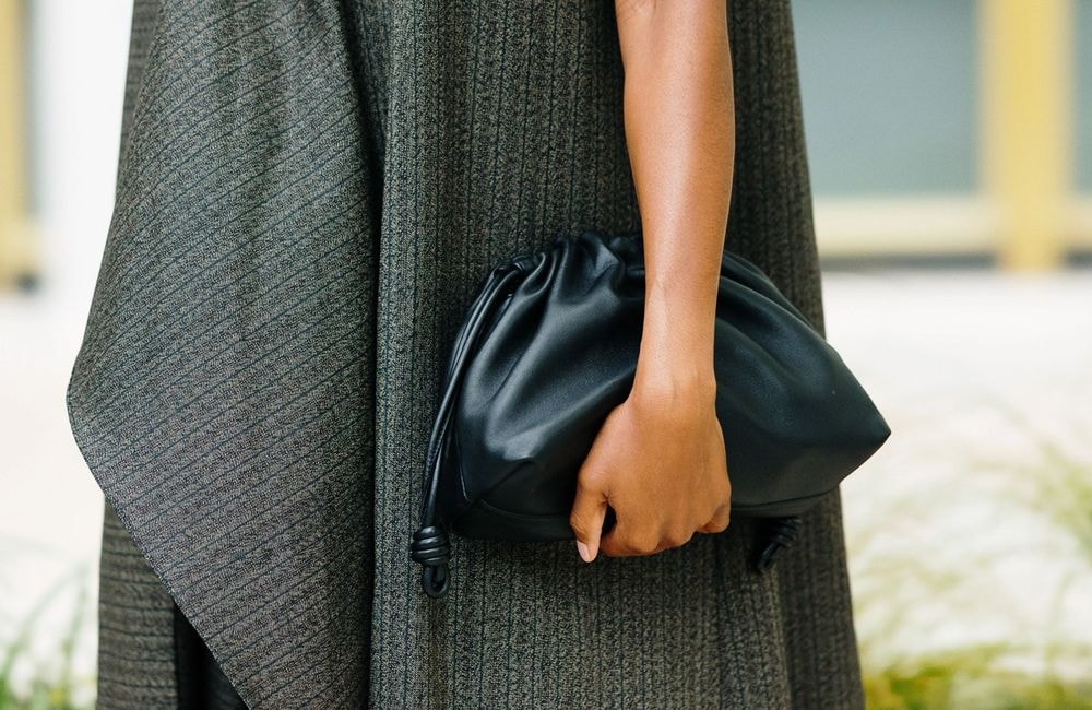 Selon les podiums, cette forme de sac sera partout cette saison