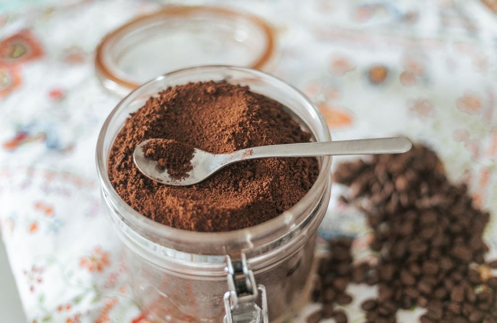 Marc de café : 2 recettes faciles et anti-gaspi pour le réutiliser en cuisine