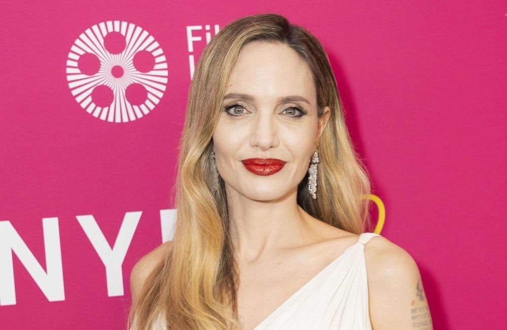 Angelina Jolie : qui est le rappeur Akala, avec qui elle serait en couple ?