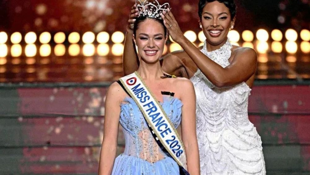 Hinaupoko Devèze, Miss France 2026, révèle les moqueries qu’elle a reçues sur son physique : “C'est très facile de le dire…”