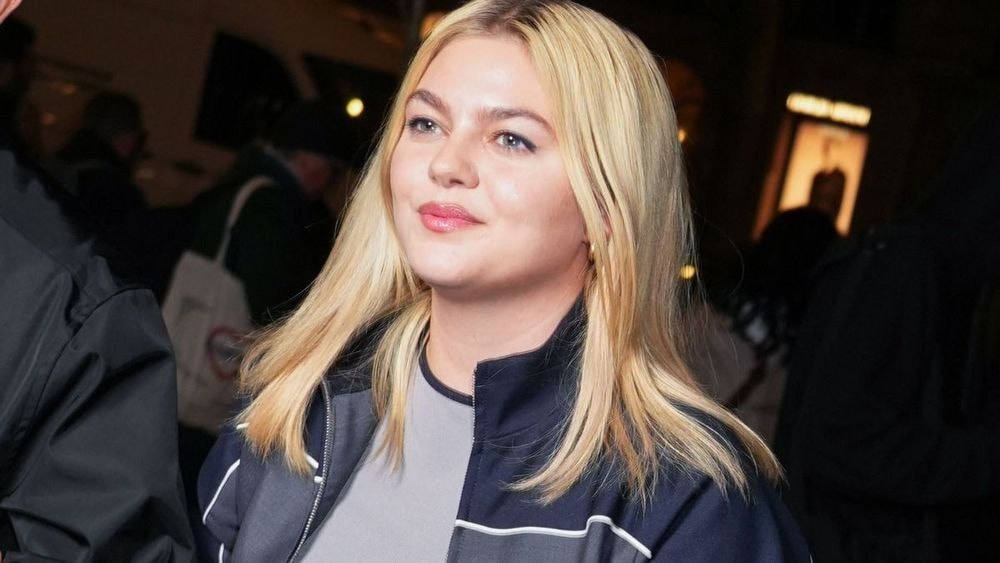 Louane évoque les bêtises de sa fille : "Elle a essayé de manger des croquettes"