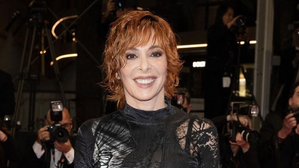 Mylène Farmer ne sera pas dans Le diable s’habille en Prada 2, MAIS elle entre dans le dictionnaire, et ça c’est bien réel
