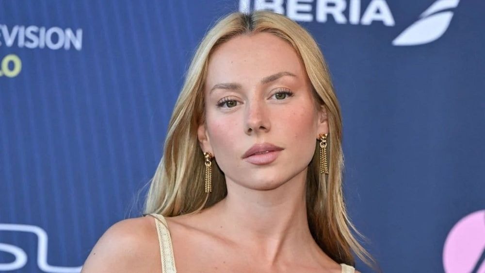 Sublime, Ester Exposito tombe le maillot pour soutenir Kylian Mbappé, elle se met aux couleurs de la France et s'attire les foudres des Espagnols