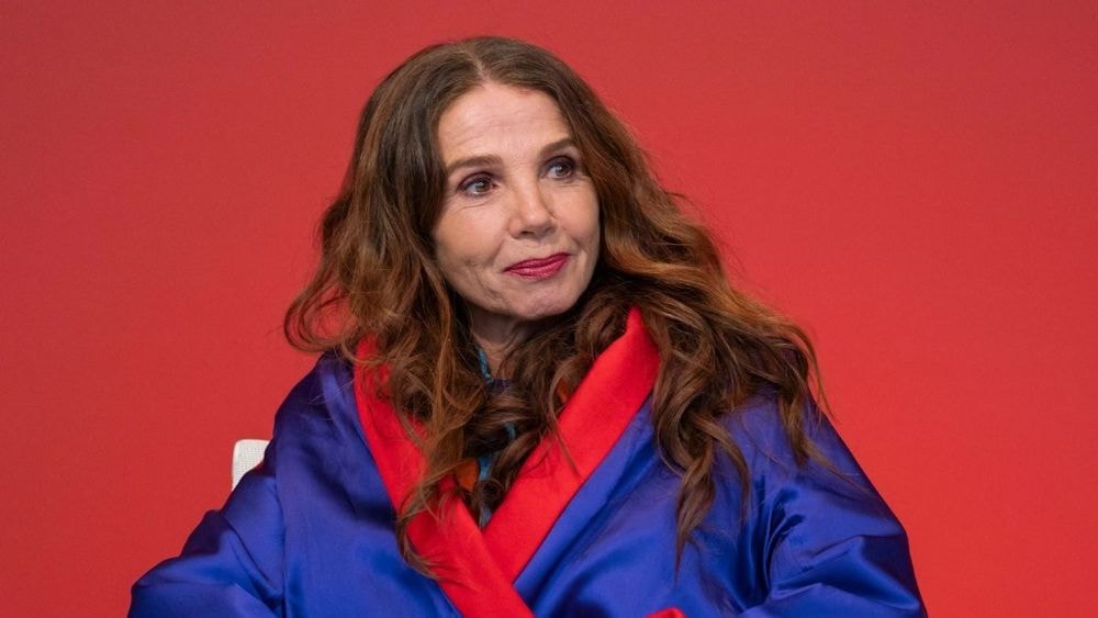 Victoria Abril (65 ans) sans filtre sur sa vie amoureuse : "Il était marié et moi aussi"