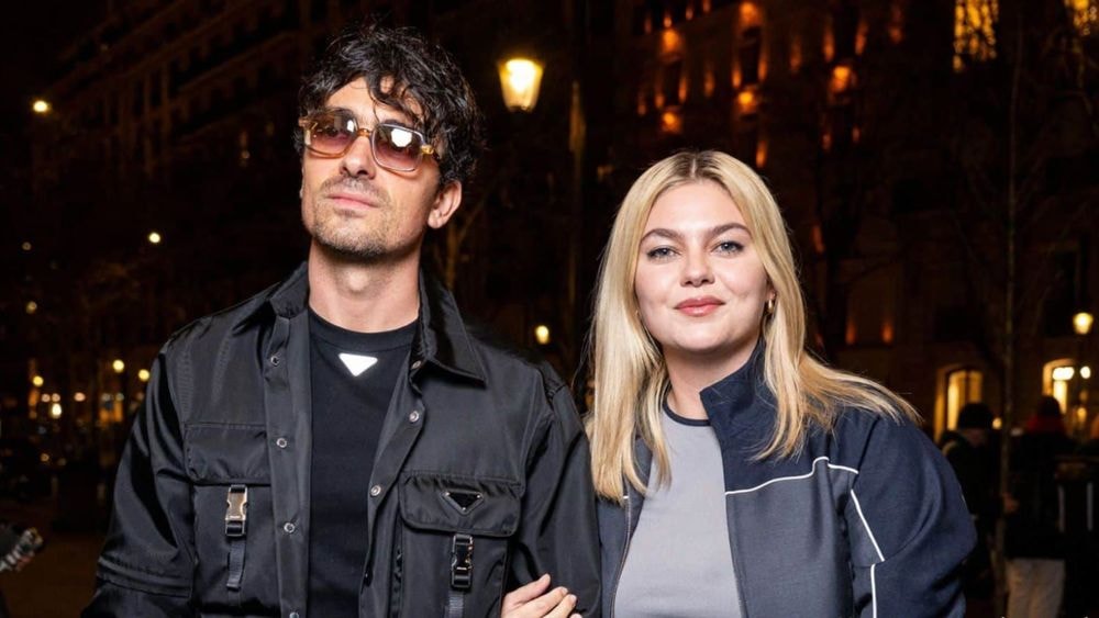 Louane : les premières photos de son mariage avec Florian Rossi enfin dévoilées, la chanteuse avait prévu quatre robes !