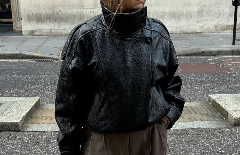 Attitude rock et allure élégante, ce blouson Zara fait fureur sur les réseaux sociaux