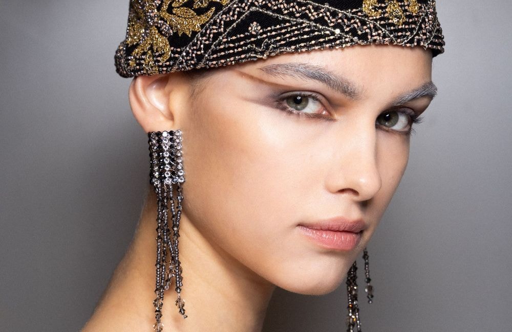 Yeux verts, bleus, marron : quelle couleur d’eyeliner choisir ?