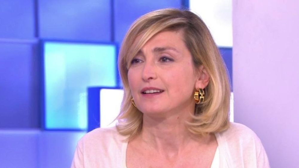Julie Gayet cash sur son mariage avec François Hollande, "Il est très...