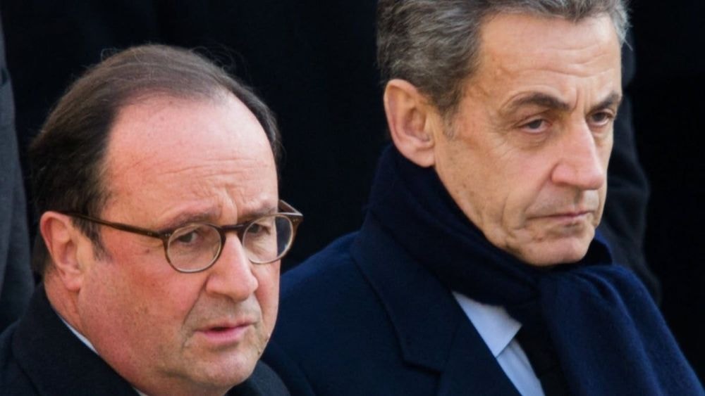 "Vous devriez vous intéresser à François Hollande" : Nicolas Sarkozy tente d'entraîner son ex-rival dans sa chute