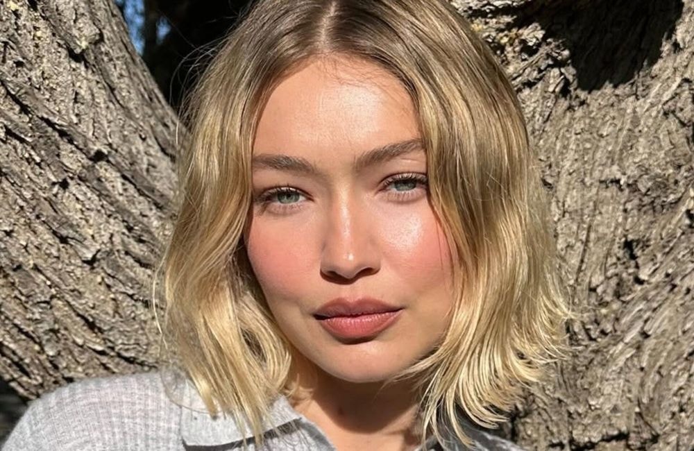 « Blush Stacking » : la nouvelle gestuelle des pros pour des pommettes sculptées
