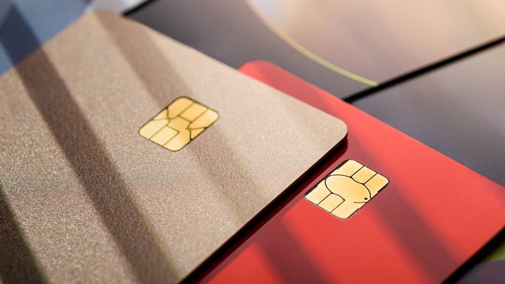 Des cartes bancaires bientôt plus chères dans cette banque en ligne historique
