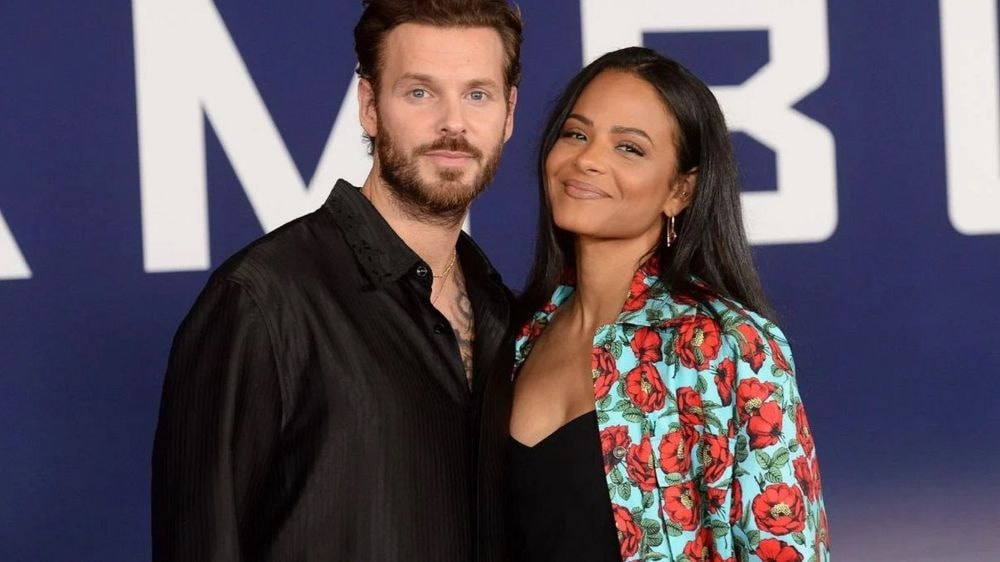Matt Pokora "dans la ville éternelle" : il clame ses convictions religieuses chapelet en mains