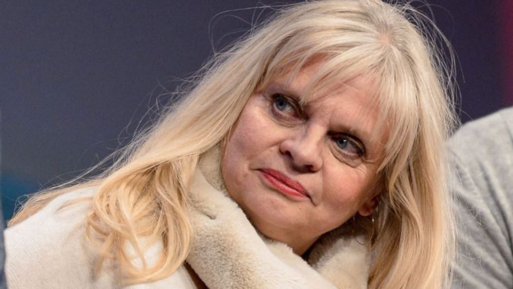 Isabelle Nanty gravement blessée : son chauffeur qui roulait sans permis ni assurance s'en sort bien !