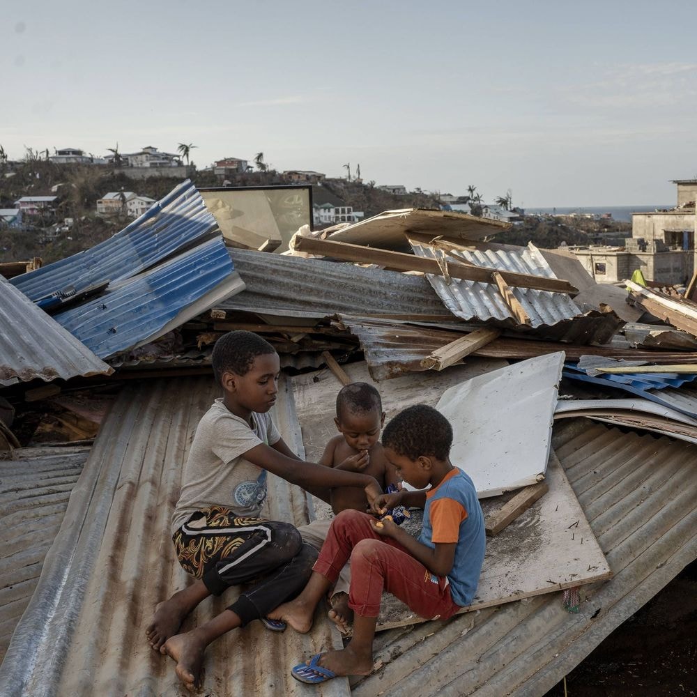 Cyclone Chido à Mayotte : que signifie la journée de deuil national décrétée ce lundi par Emmanuel Macron ?