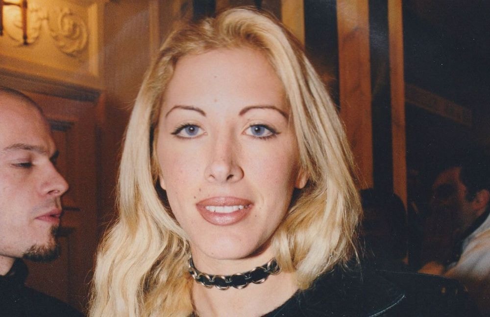 Loana : ses voisins lui rendent un bouleversant hommage