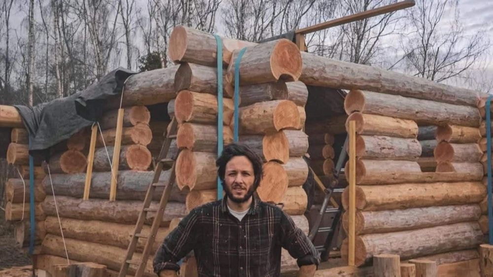 "C’est douloureux" : Vianney, sur le point de finir sa cabane, donne de ses nouvelles et évoque la suite de sa carrière