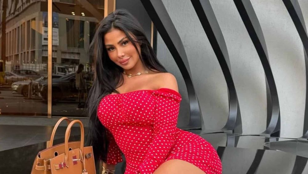 Accusée d’avoir recours à une mère porteuse, Maeva Ghennam sort du silence !