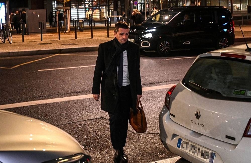 Chantage à la sextape : le maire de Saint-Etienne, Gaël Perdriau, démissionne après sa condamnation