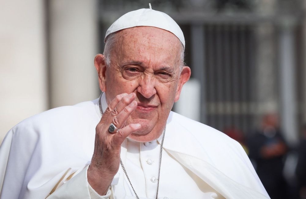 Pourquoi la chevalière du pape François sera détruite après sa mort ?