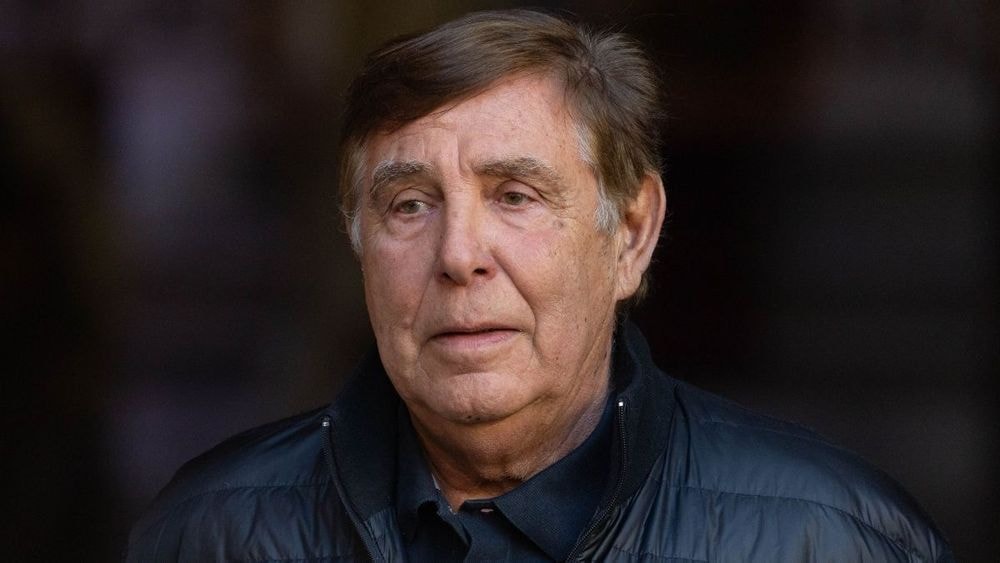 Jean-Pierre Foucault (78 ans) : inquiétudes autour de sa santé, l'animateur annule un projet important, "Je ne me sentais pas..."