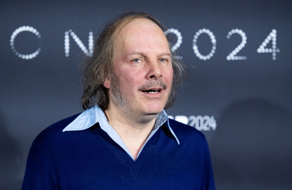 Philippe Katerine répond à ses détracteurs après son étonnante prestation à la cérémonie d’ouverture des JO 2024