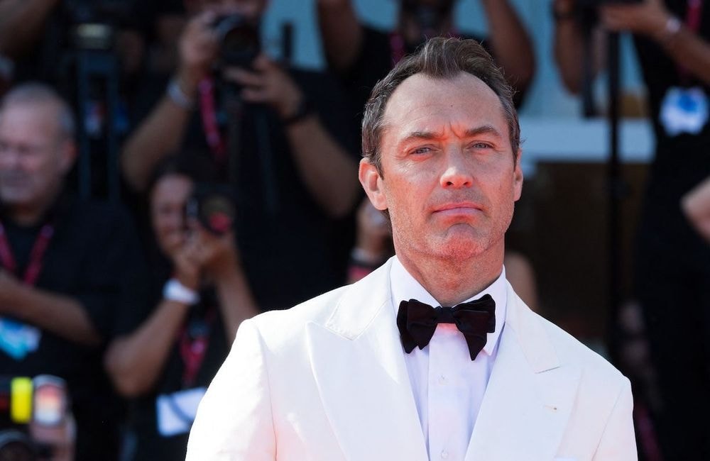 Jude Law : Rafferty, Iris, Sophia… Qui sont les 7 enfants de l’acteur ?