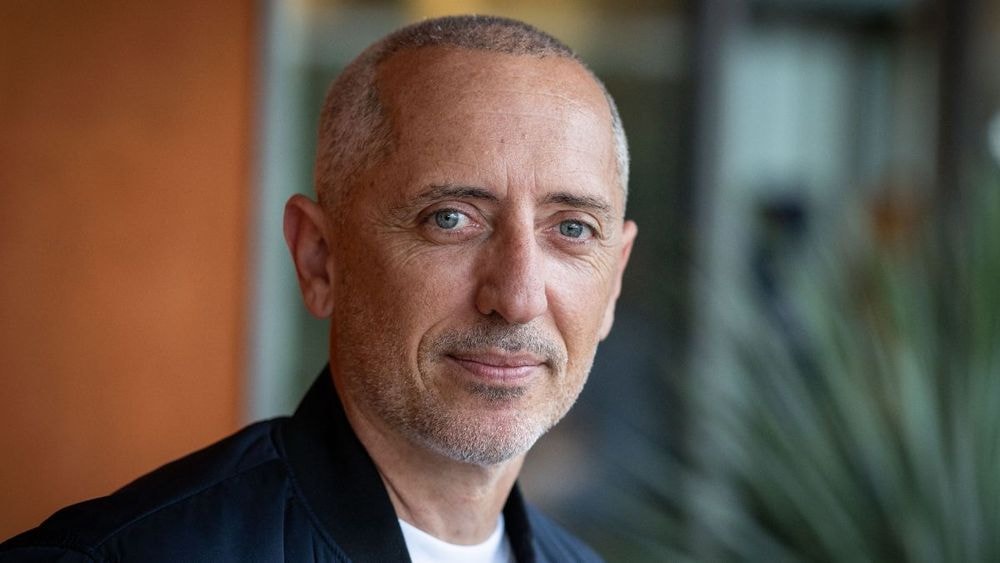 Gad Elmaleh très ému par l'accident d'Isabelle Nanty : "Tu as été importante dans mon chemin"