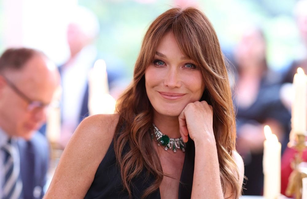 Carla Bruni dévoile son astuce pour éviter les fringales et contrôler ses envies de sucre
