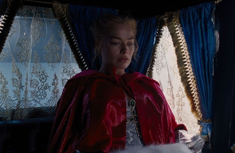 « Hurlevent » : pourquoi les costumes de Margot Robbie divisent déjà
