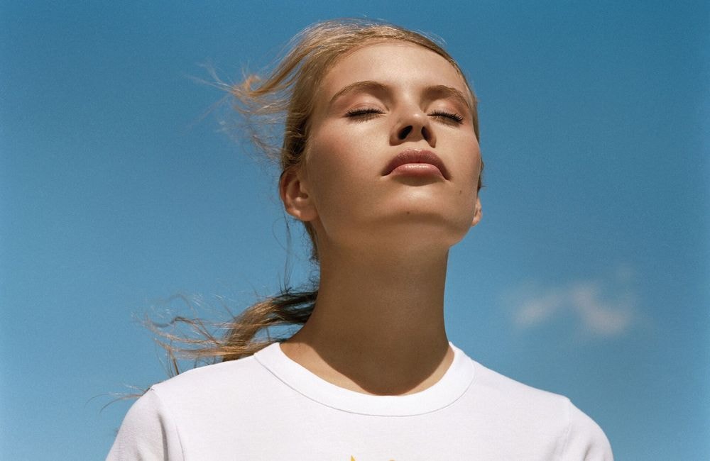 Peut-on effacer les dommages du soleil sur la peau ? La réponse d'un dermatologue