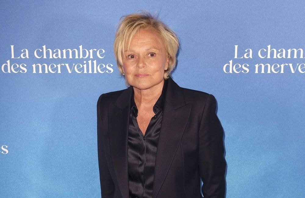 « Un litre de champagne par jour » : Muriel Robin se confie pour la première fois sur son alcoolisme