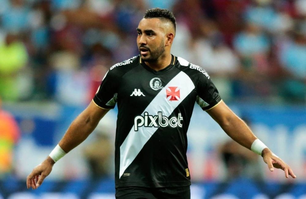 Dimitri Payet accusé de « violence physique, morale, psychologique et sexuelle » par une femme au Brésil