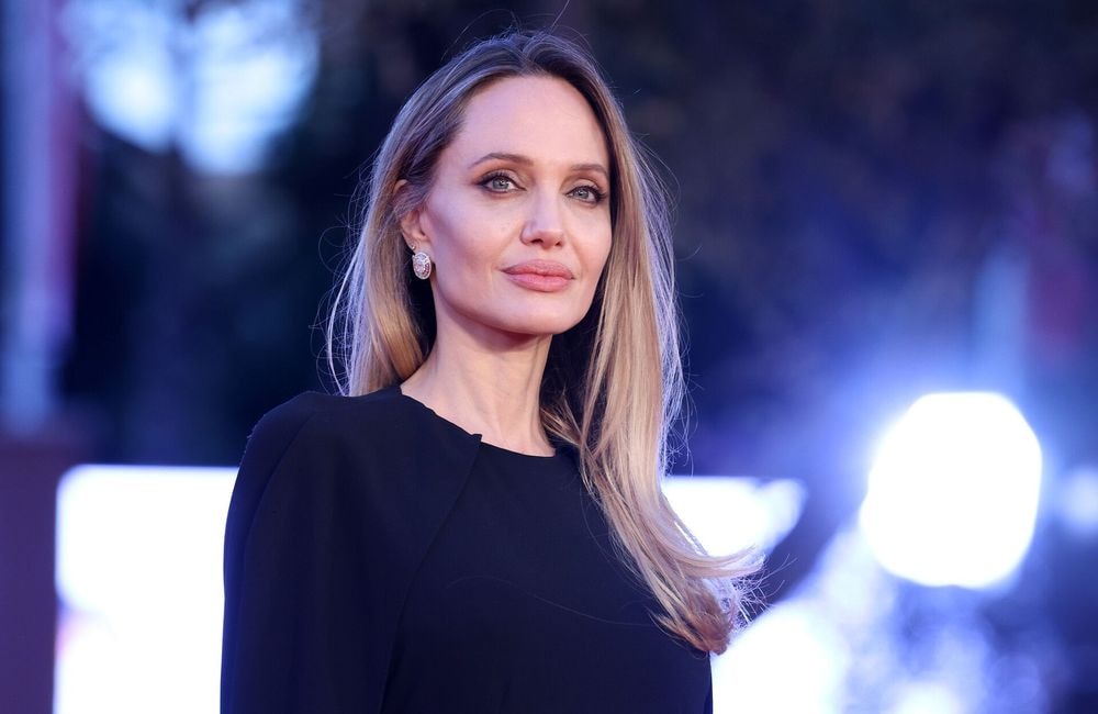 Angelina Jolie transformée : son nouveau look beauté affole la Toile