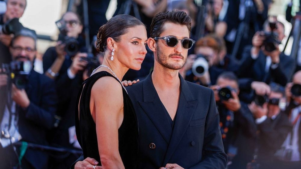 Pierre Niney révèle la vérité sur sa relation avec Natasha Andrews "Depuis longtemps…