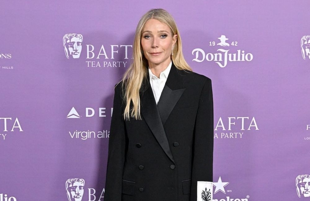 Gwyneth Paltrow adopte le pantalon froissé : signe-t-elle la nouvelle tendance mode de 2026 ?