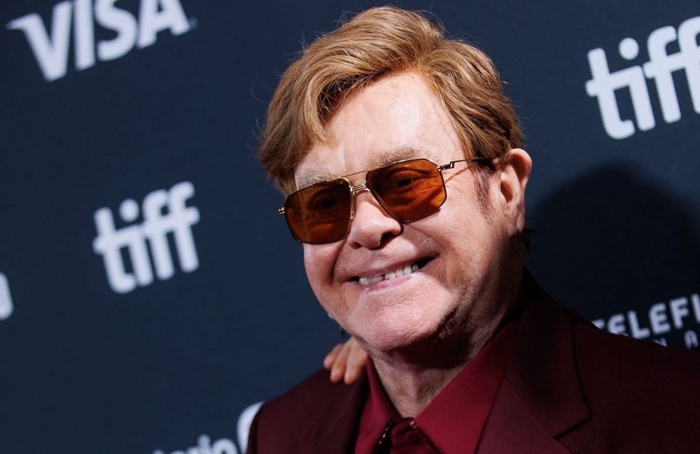 « J’ai perdu la vue » : Elton John s’exprime sur son état de santé