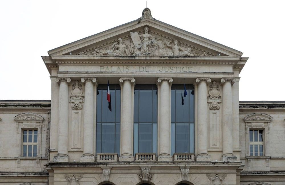 « Un crime horrible » : l’adolescent de 15 ans qui a tué ses parents condamné à 12 ans de réclusion