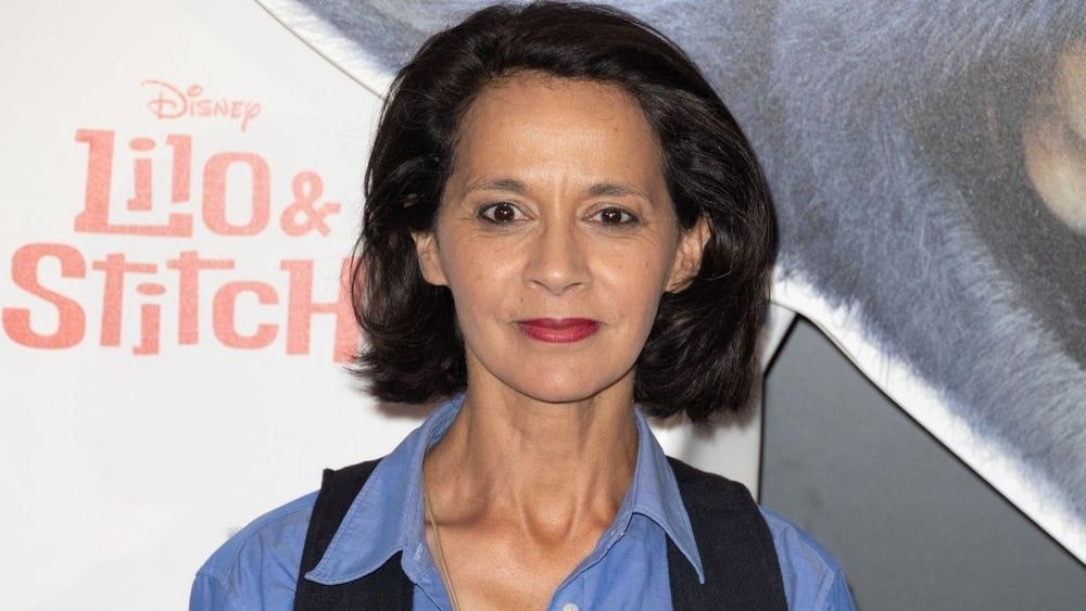 "Quand t’aimes jeter de la…" : après une blague polémique sur Sophia Aram, Julie Conti quitte le navire de Nagui sur France Inter