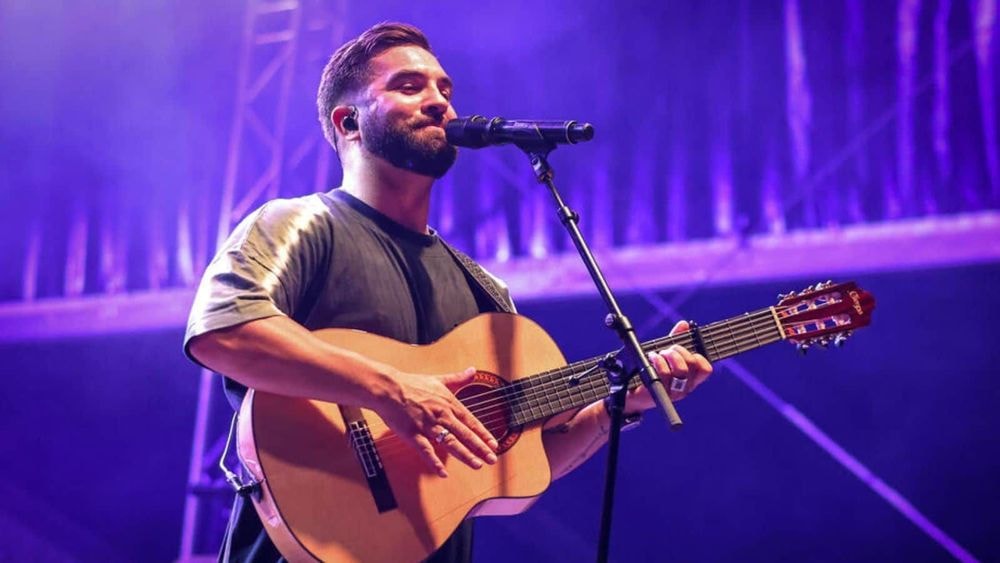 Kendji Girac fait plaisir à ses fans avec un concert à seulement 1€, ils n’en reviennent pas !