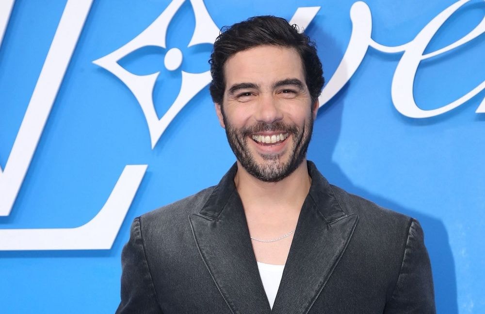 « On préserve notre vie à nous » : Tahar Rahim évoque sa vie de famille avec Leïla Bekhti