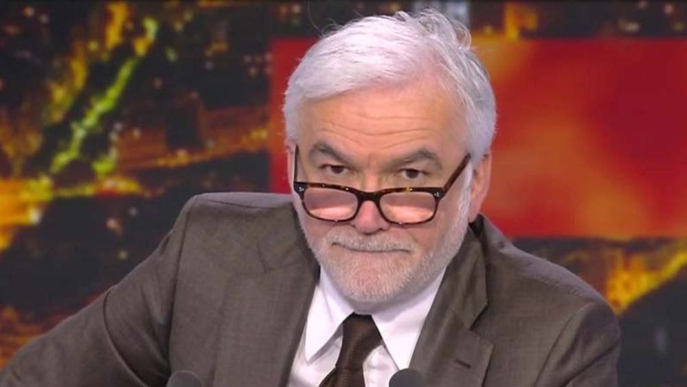 "Les petits moutons !" : furax, Pascal Praud réagit au Complément d'enquête contre CNews