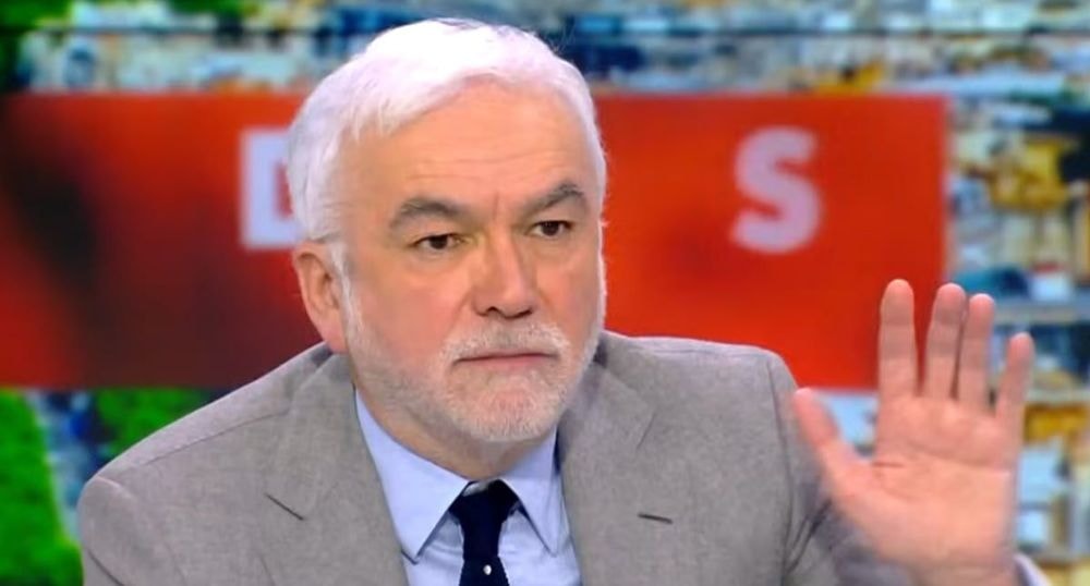 Pascal Praud sans langue de bois sur la prostitution : "Arrêtez d'emmerder les Français !"