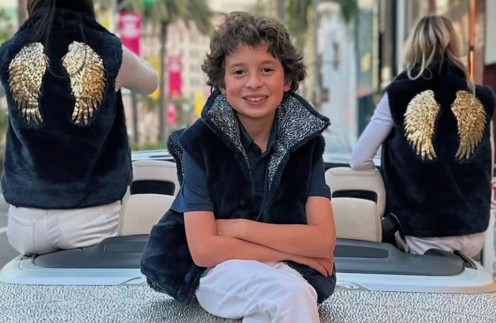 Qui est Max Alexander, neuf ans, qui a dévoilé son premier défilé à Paris ?