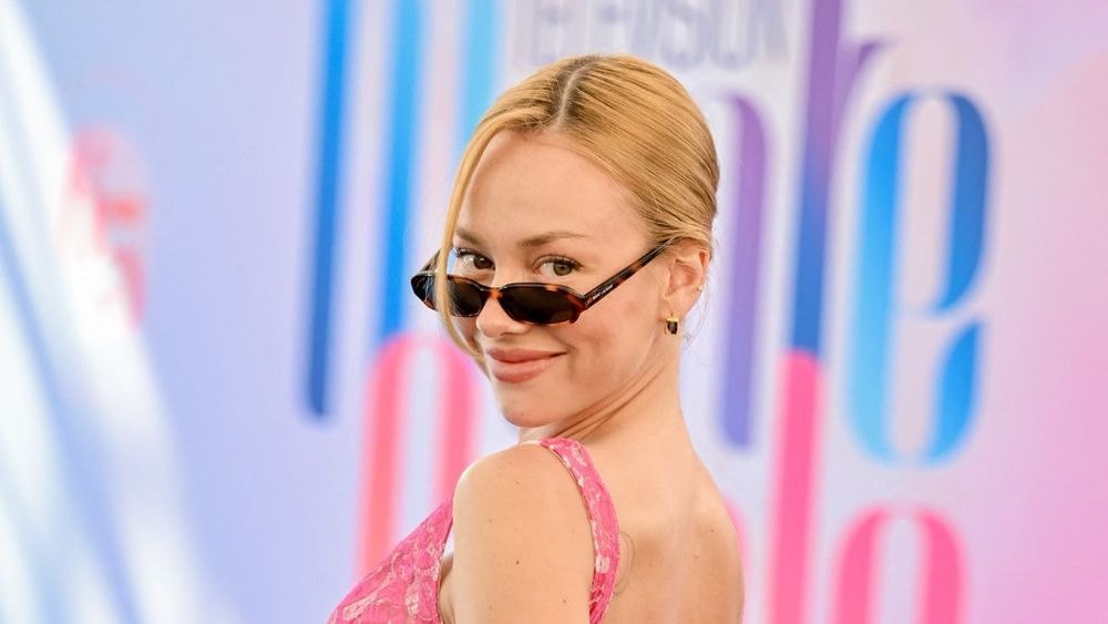 Ester Expósito et Bad Bunny : leur complicité à Madrid fait exploser les spéculations sur les réseaux sociaux