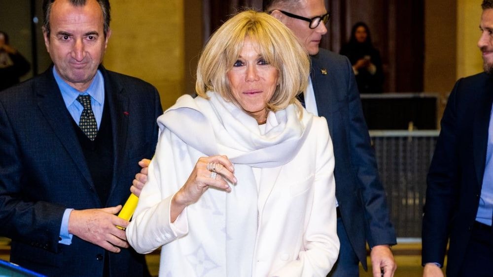 À 71 ans, Brigitte Macron avoue : "Je m’habillais comme ça dans ma première vie"