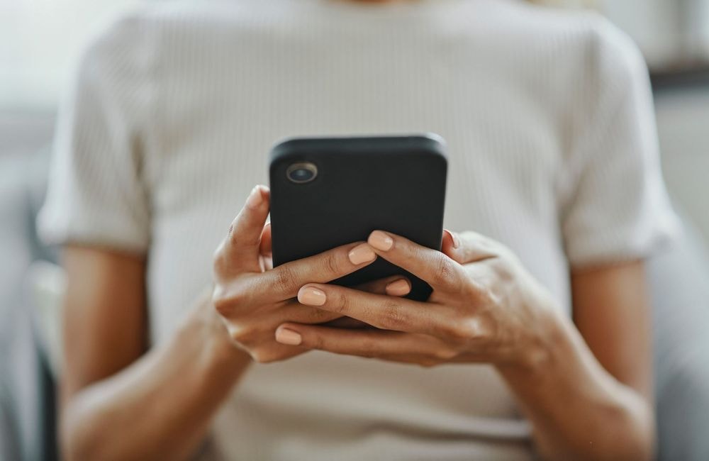 Face aux violences post-séparation, l’application TI3RS vient en aide aux femmes