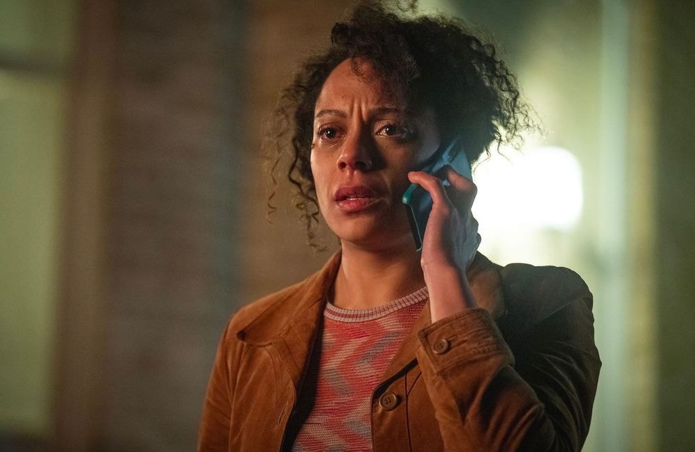 « Tu me manques » sur Netflix : qui est Rosalind Eleazar, l’interprète de l'inspectrice Kat Donovan ?