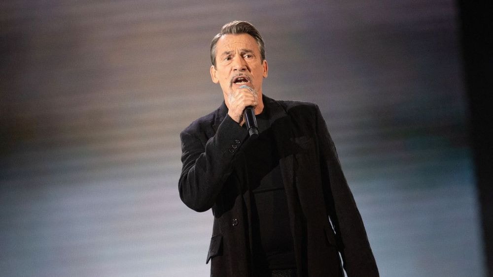 Florent Pagny : "Des migrants descendus des bateaux", sa voisine indigène brutalement honnête sur la politique européenne
