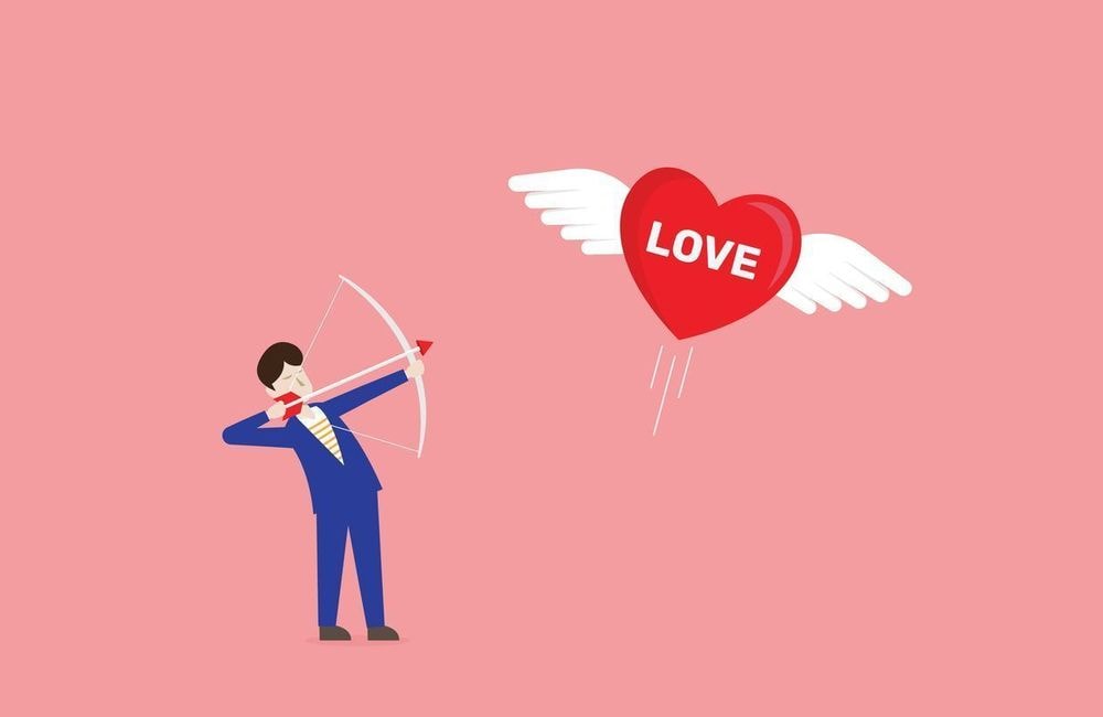« Une attraction qui va au-delà du fait qu’on est collègues » : quand l’amour s’invite au bureau
