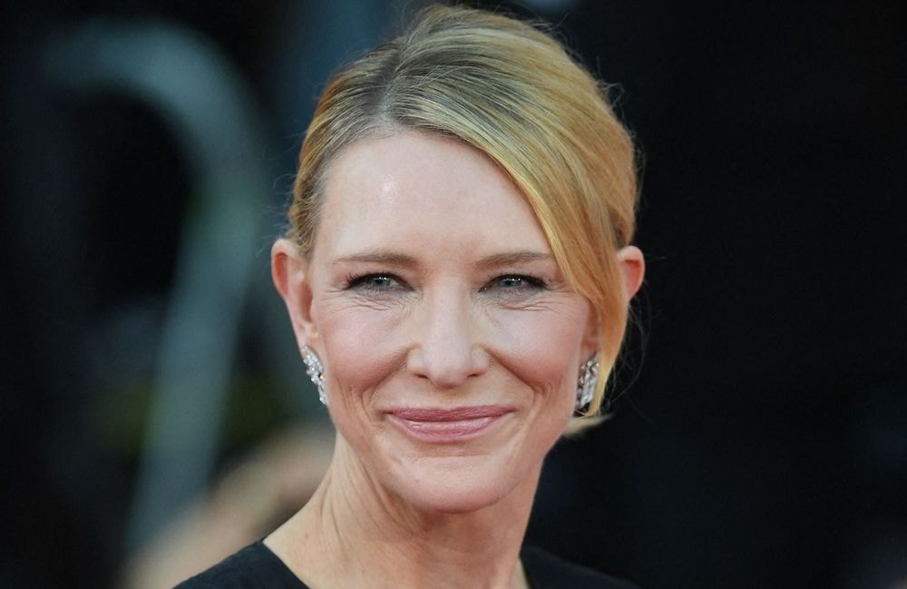 Transformée, Cate Blanchett n’a jamais eu les cheveux aussi courts